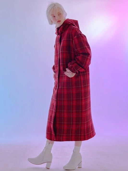 Red Wool / Cashmere Normal Duffle Coat with Long Sleeves
